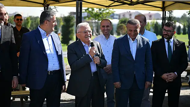 Büyükkılıç, Park ve Bahçe ekipleriyle buluştu