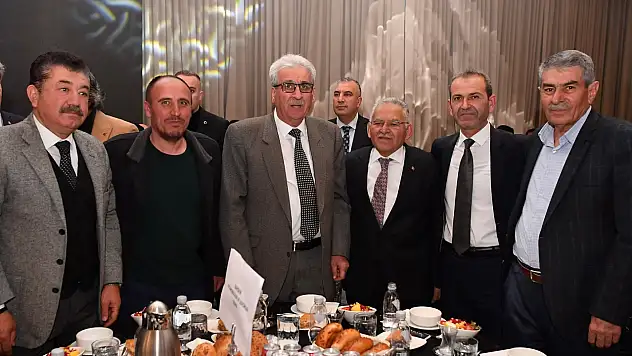 Büyükkılıç'tan Esnafla Birlik Mesajı