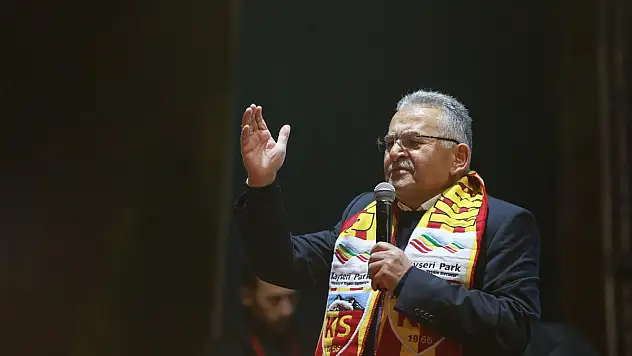 BÜYÜKKILIÇ'TAN FİNAL MAÇI İÇİN MEYDANDA 'DEV EKRAN' MÜJDESİ