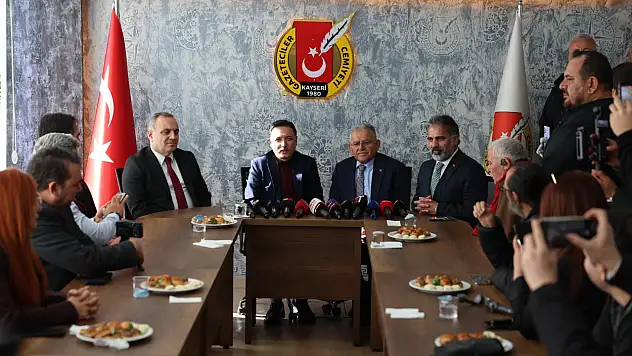 Büyükkılıç'tan Gazetecilere birlik ve dayanışma mesajı