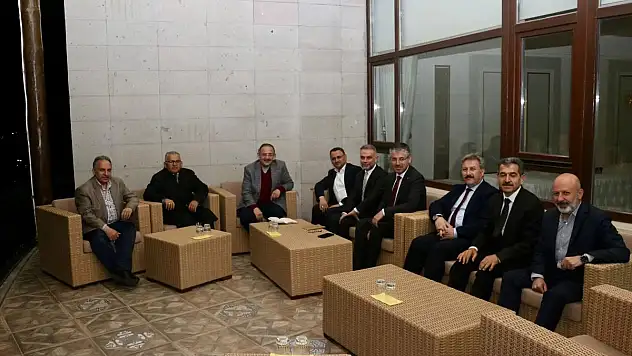 BÜYÜKKILIÇ VE BAŞKANLARDAN ÖZHASEKİ'YE BRİFİNG