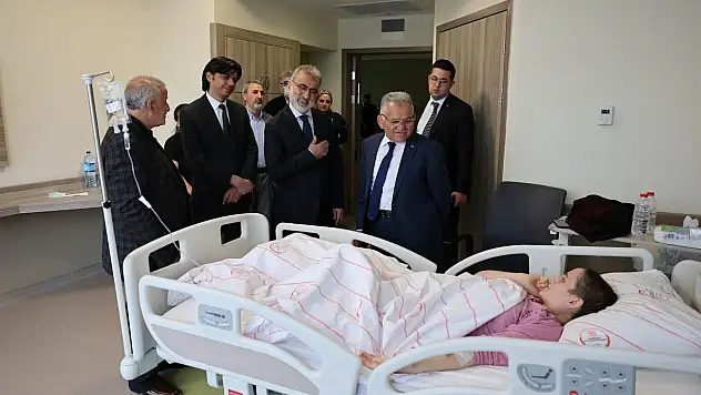 Büyükkılıç ve Yıldız'dan depremzedelere Ziyaret