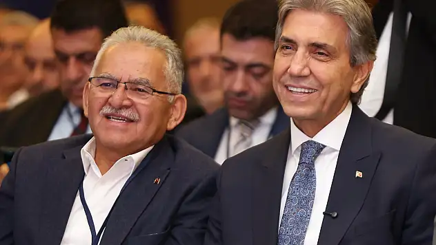 Büyükkılıç, Yerel Yönetimler toplantısına katıldı