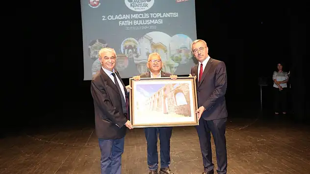 BÜYÜKKILIÇ'A ÖDÜL