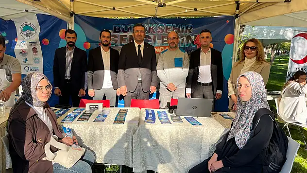 Büyükşehir'den AGÜ'de genç dostu etkinlik