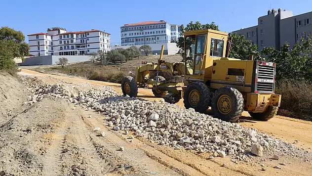 BÜYÜKŞEHİR'DEN EŞ ZAMANLI ÇALIŞMALAR