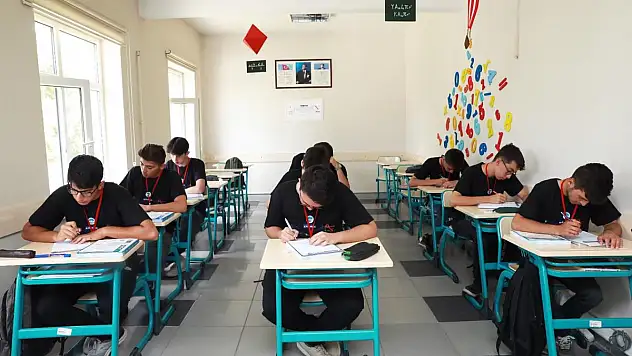 BÜYÜKŞEHİR'DEN MATEMATİK KAMPI