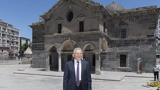 BÜYÜKŞEHİR'DEN 'TAKSİCİ ESNAFI VE SİMİTÇİ' AÇIKLAMASI