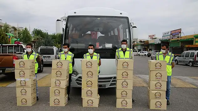 BÜYÜKŞEHİR'DEN VATANDAŞA 1 MİLYON ÜCRETSİZ MASKE
