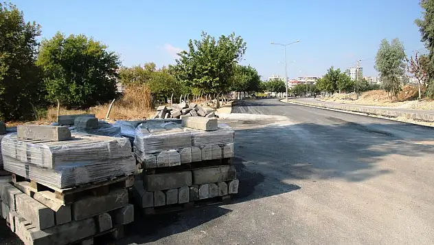 BÜYÜKŞEHİR'DEN YENİ YOL UYGULAMASI