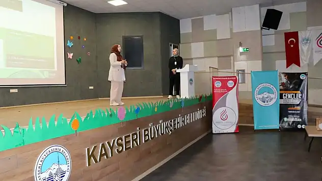 BÜYÜKŞEHİR HUZUR ÇINARI'NDAN YEŞİLAY İLE BAĞIMLILIKLA MÜCADELE DAYANIŞMASI