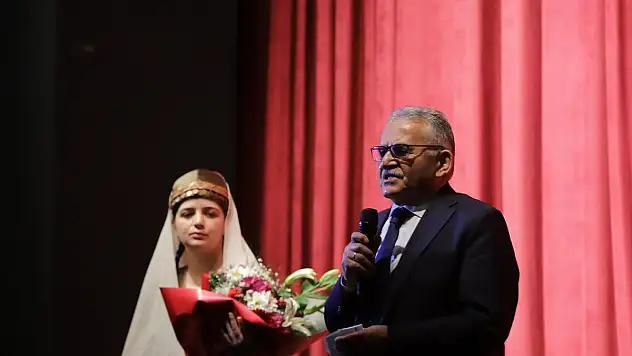 BÜYÜKŞEHİR'İN KÜLTÜR SANAT ETKİNLİKLERİ SÜRÜYOR