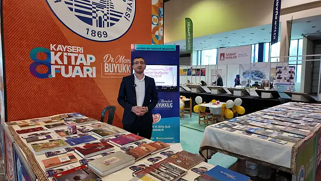 Büyükşehir'in Kültür Standı Kitap Fuarı'na İlgi Çekiyor