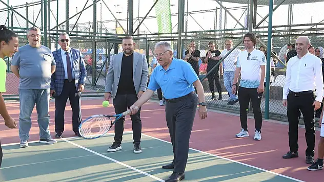 Büyükşehir'in Tenis Kortlarından 60 Bini Aşkın Vatandaş Faydalandı
