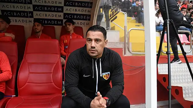 Çağdaş Atan Kayserispor'dan ayrıldığını açıkladı