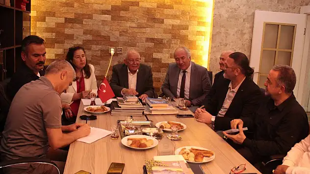 Çalışma ve eserlerini kuruluşun 100'üncü'yılına armağan etti