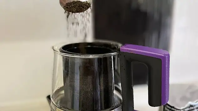 Çaya gelen zam, etiket fiyatlarına yansıdı