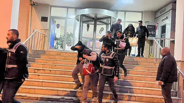 Çeşitli suçlardan yakalanan 25 şüpheliden 11'i tutuklandı