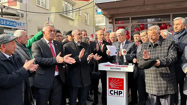 CHP'DE ADAY TANITIM  TOPLANTISI
