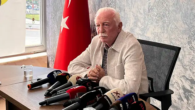 CHP'de eski İl Başkanı Kemal Nakipoğlu, partisinden istifa etti