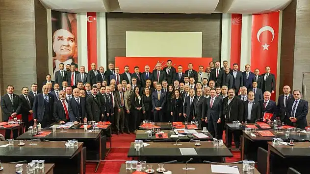 CHP İl Başkanı Özer, Ankara'da il başkanları toplantısına katıldı