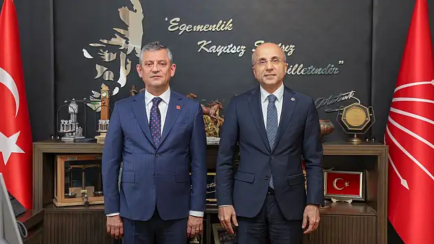 CHP'li Aşkın Genç'ten Özgür Özel'e ziyaret