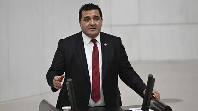 CHP'li Karasu 'Eş, dost, akraba atamaları'nı meclis gündemine taşıdı