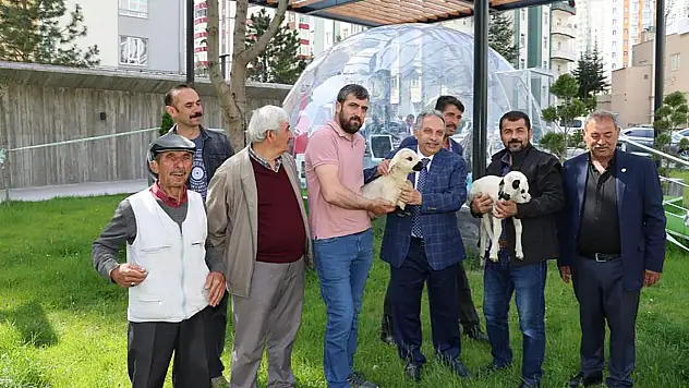 'ÇİFTÇİLER GÜNÜ' SÜRPRİZİ