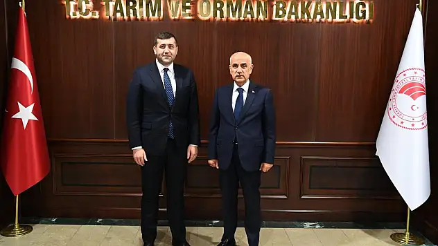 Çiftçilerin sorunlarını Bakan Kirişçi'ye iletti