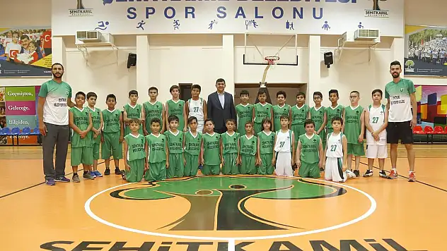 ÇOCUKLARDAN BASKETBOLA BÜYÜK İLGİ