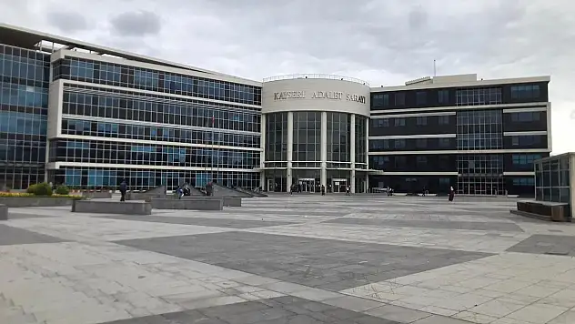 Çocukların velayeti anneanneye verildi