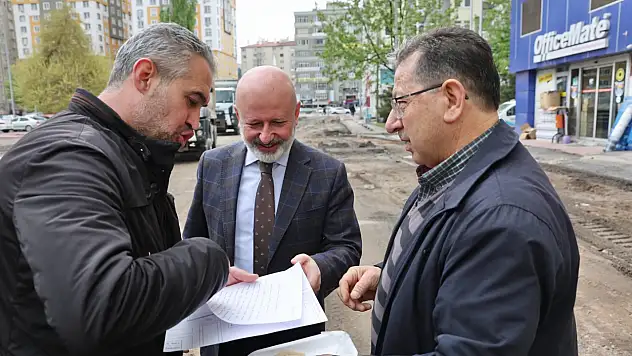 Çolakbayrakdar: Modern ve Güvenli Yollar Yapıyoruz