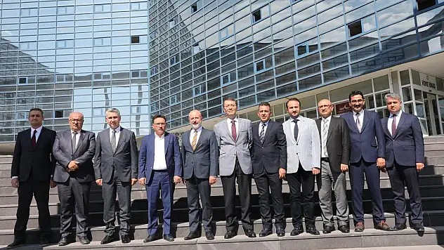 ÇOLAKBAYRAKDAR, VALİ GÖKMEN ÇİÇEK'İ MİSAFİR ETTİ