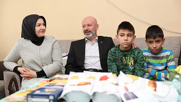 ÇÖLYAKLILARA 5 BİN 77 PAKET