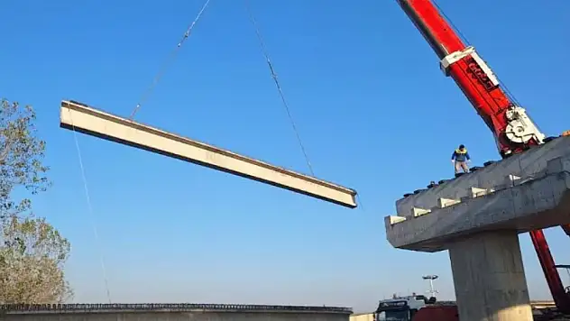 Darıca Osmangazi'de kiriş montajları başladı