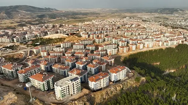 Deprem bölgesinde 350 bininci konut teslimi