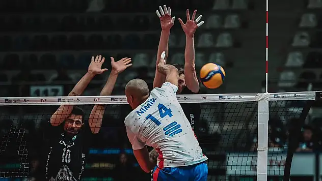 Develi Belediyespor deplasmanda lider Halkbank'a mağlup oldu