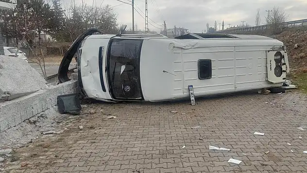 Develi'de kaza: 1 ölü 5 yaralı
