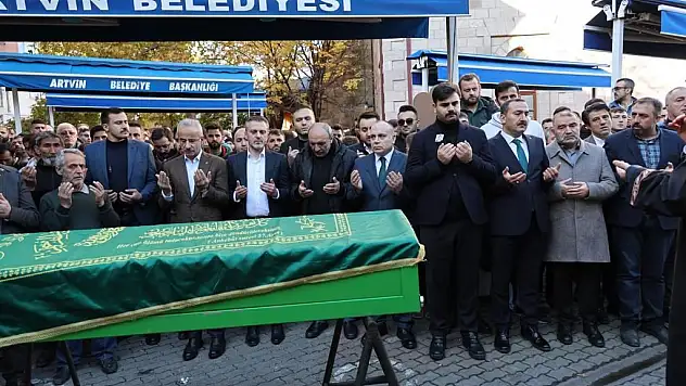 Doğukan İslamoğlu toprağa verildi