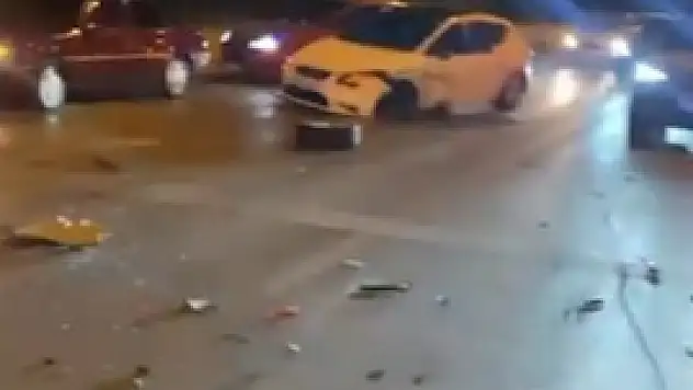 Dört aracın çarpıştığı kazada 1 kişi yaralandı