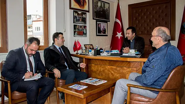 DR.ÖZVARİNLİ'KOCASİNAN SON 25 YILDIR İHMAL EDİLDİ'