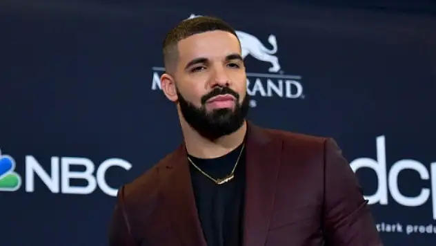 Drake, hamile hayranına 30 bin dolar hediye etti