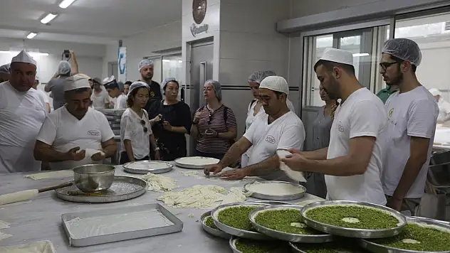 DÜNYACA ÜNLÜ ŞEFLER GAZİANTEP'TE