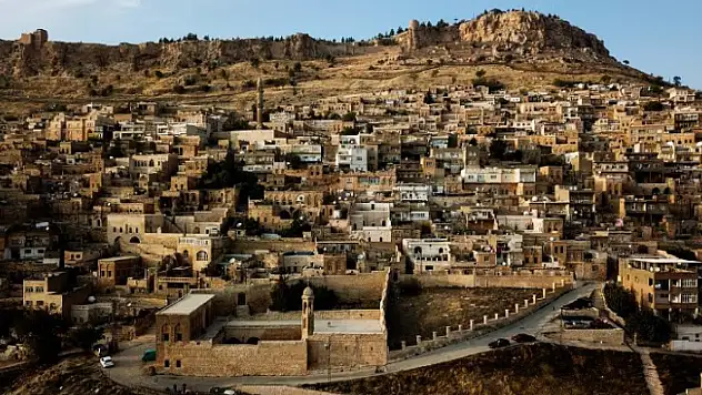 Dünyada 7 Din Ve 7 Dilin konuşulduğu MARDİN