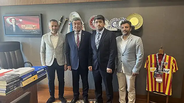 Dursun Ataş, TOMTAŞ yöneticilerini TBMM'de ağırladı