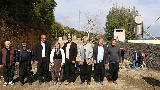 Efirağızlı Mahallesi'ne 8 Bin Metrekare Kilit Parke