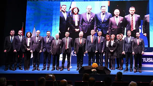 'EĞİTİM KURUMU İKTİSADİ HAYATLA BİREBİR EŞLEŞMELİ'