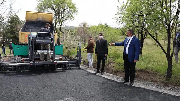 EĞRİBUCAK'TA  DAR SOKAKLAR ASFALTLANDI