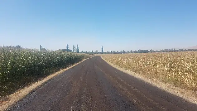 Elbistan'da Grup Yolları Asfaltlanıyor