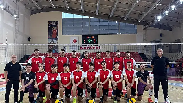 Elit Voleybol Konya'da mağlup oldu